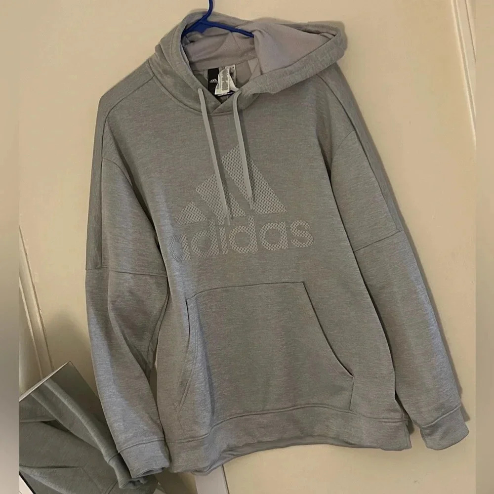 Grey Adidas Hoodie mint